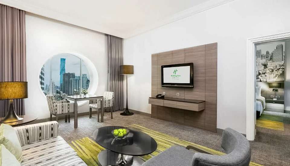 هتل هالیدی این سیلوم بانکوک